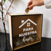 ChatGPT Image 20 jul 2026, 05_02_57 p.m. 🏡 ALCANCÍA DE MADERA PERSONALIZADA | Caja de Ahorro